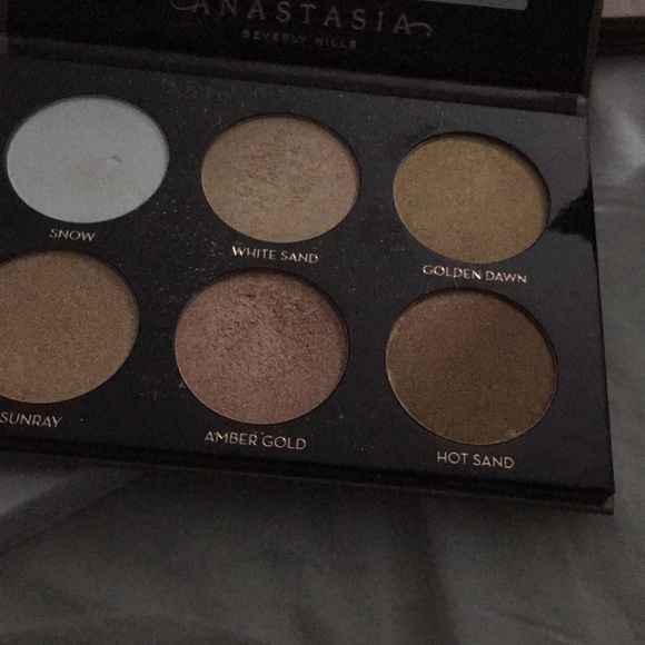 Make up - Picture 4 of 5